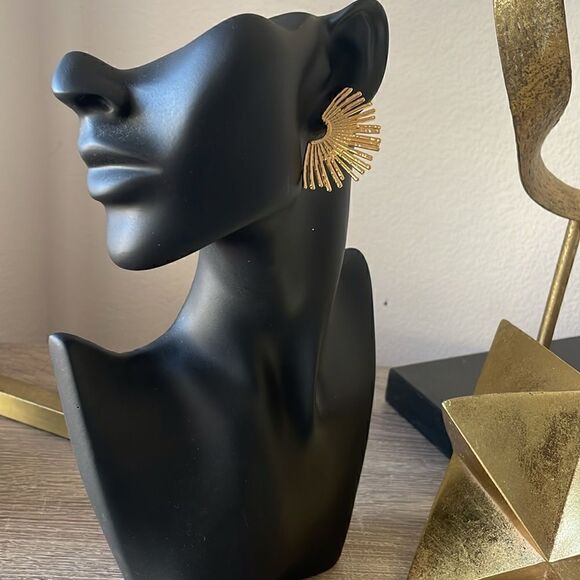 Statement stud earrings N136 - Picture 2 of 4